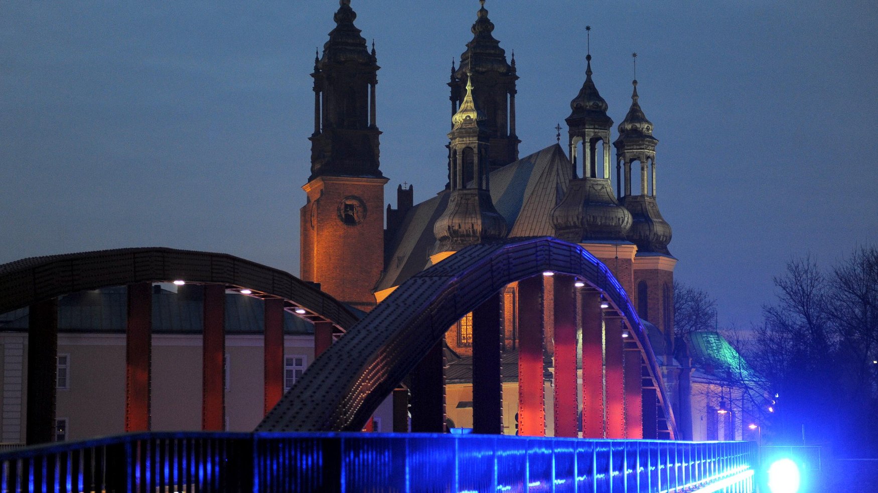 Most Jordana (Jordan's brigde) links Śródka with Ostrów Tumski
