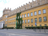 Dwa "nowe" budynki UAM