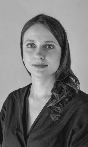 Uśmiechnięta blondynka