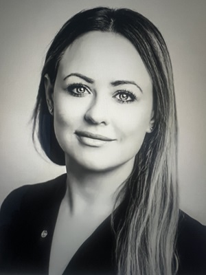 Uśmiechnięta blondynka