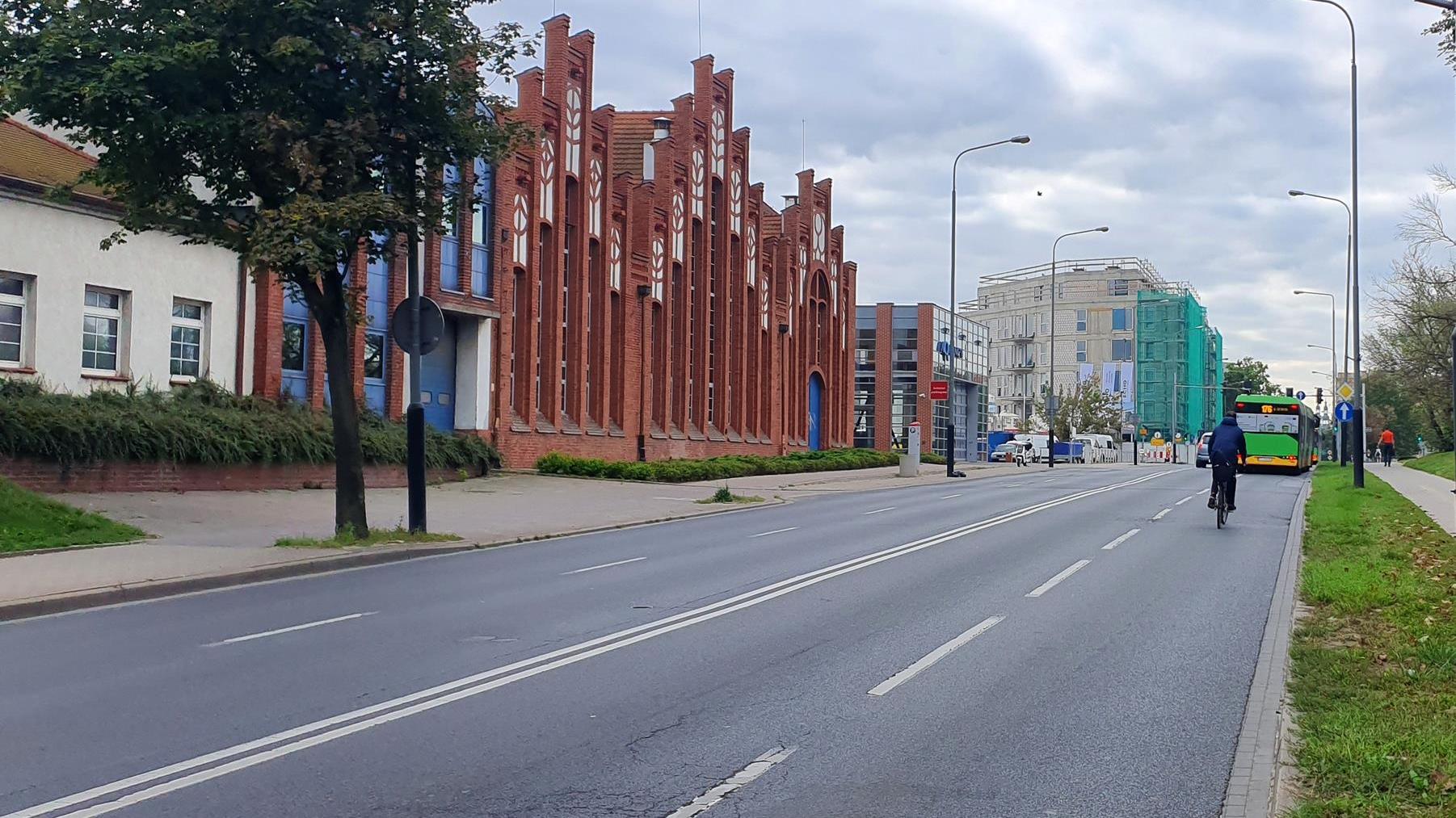 Buspas na ul. Garbary będzie dłuższy
