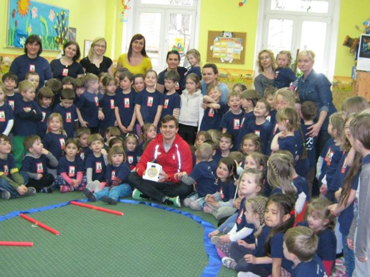 Medalista z Soczi Jan Szymański odwiedza dzieci w przedszkolu nr 75