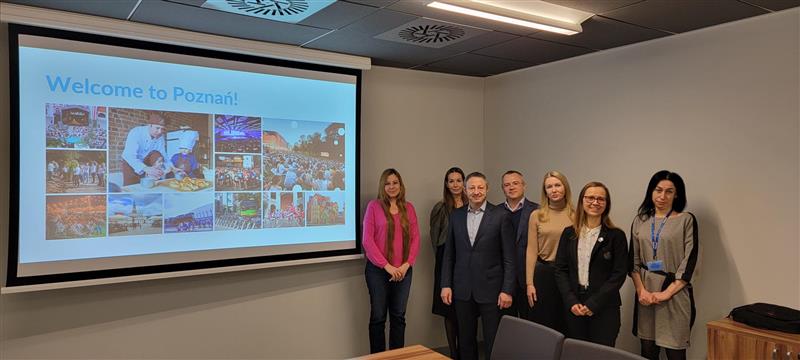 SIS expands European footprint with the opening of a new Microsoft Dynamics 365 Service Center in Poznań - grafika artykułu
