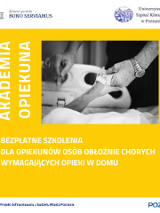 "Akademia opiekuna. Bezpłatne szkolenia dla opiekunów osób obłożnie chorych wymagających opieki w domu". Opiekun trzyma dłoń osoby obłożnie chorej.