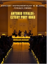 Baner promujący wydarzenie. Nazwa wydarzenia. W tle świece oraz kwartet muzyków na scenie.