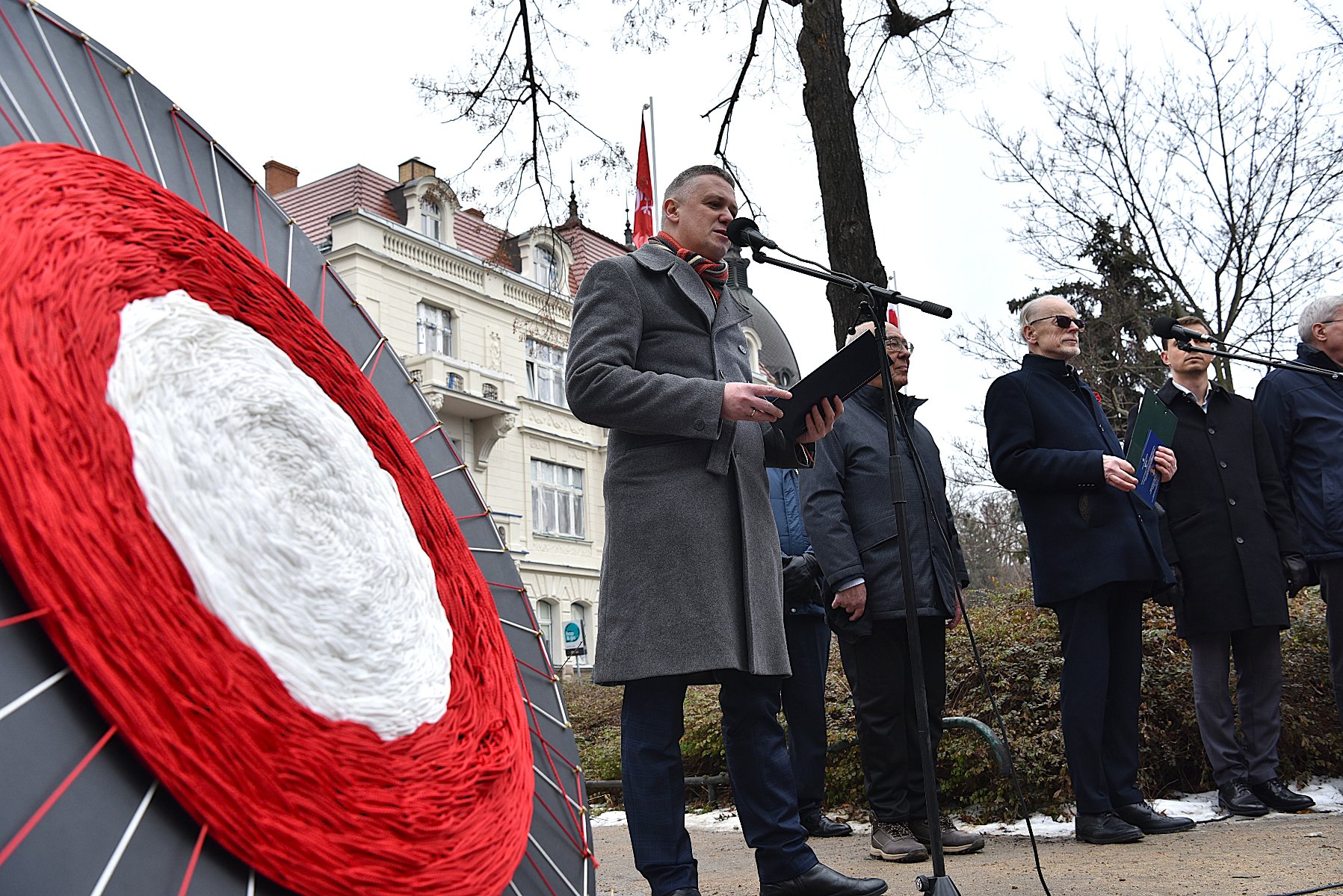 Galeria zdjęć z uroczystości związanych ze 107. rocznicą podpisania rozejmu w Trewirze
