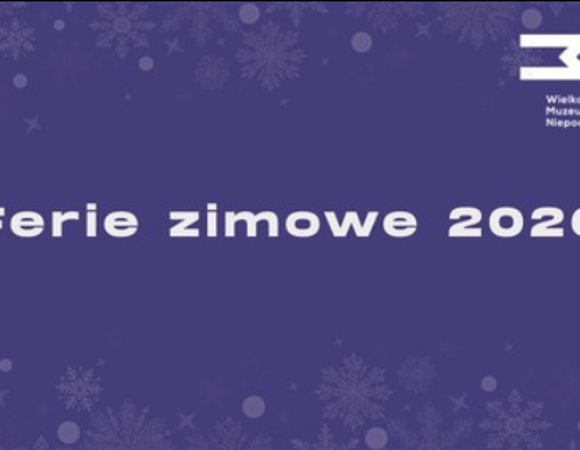 Grafika Ferie zimowe 2026 Wielkopolskiego Muzeum Niepodległości. Napis na granatowym tle, na którym połyskują śnieżynki.