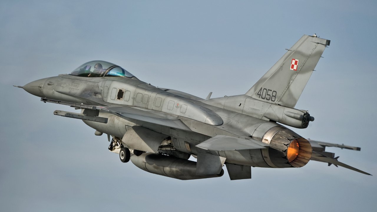 F-16