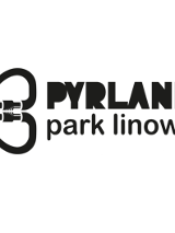 Czarny napis pyrland park linowy na białym tle.