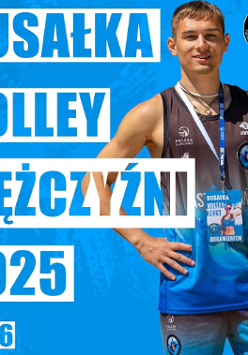 Siatkarz stoi z piłką, obok informacje o turnieju siatkówki plażowej dla mężczyzn.