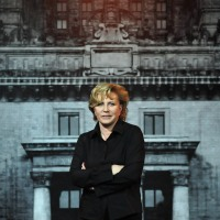 Na zdjęciu Krystyna Janda na scenie.
