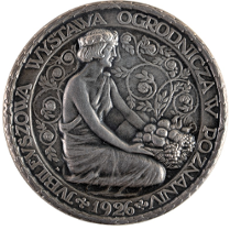 Na zdjęciu jeden z eksponatów wystawy. Srebrny medal jubileuszowej Wystawy Ogrodniczej w Poznaniu z 1926 roku.