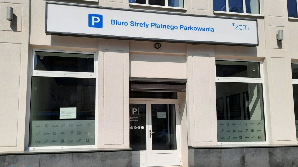 Новий Офіс зони платного паркування знаходиться за адресою вул. Głogowska 18, фото ZDM - grafika artykułu