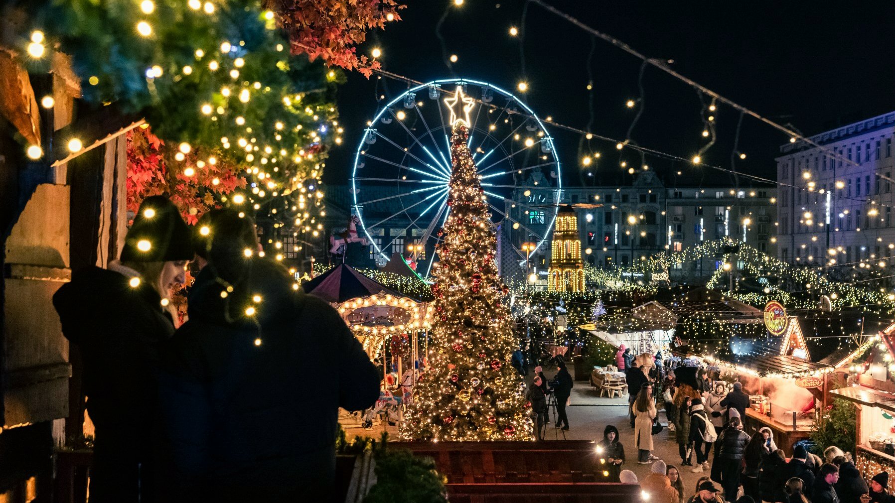 Це остання можливість, щоб відвідати ярмарок на площі Wolności. Різдвяні атракціони там працюють до 7 січня - grafika artykułu