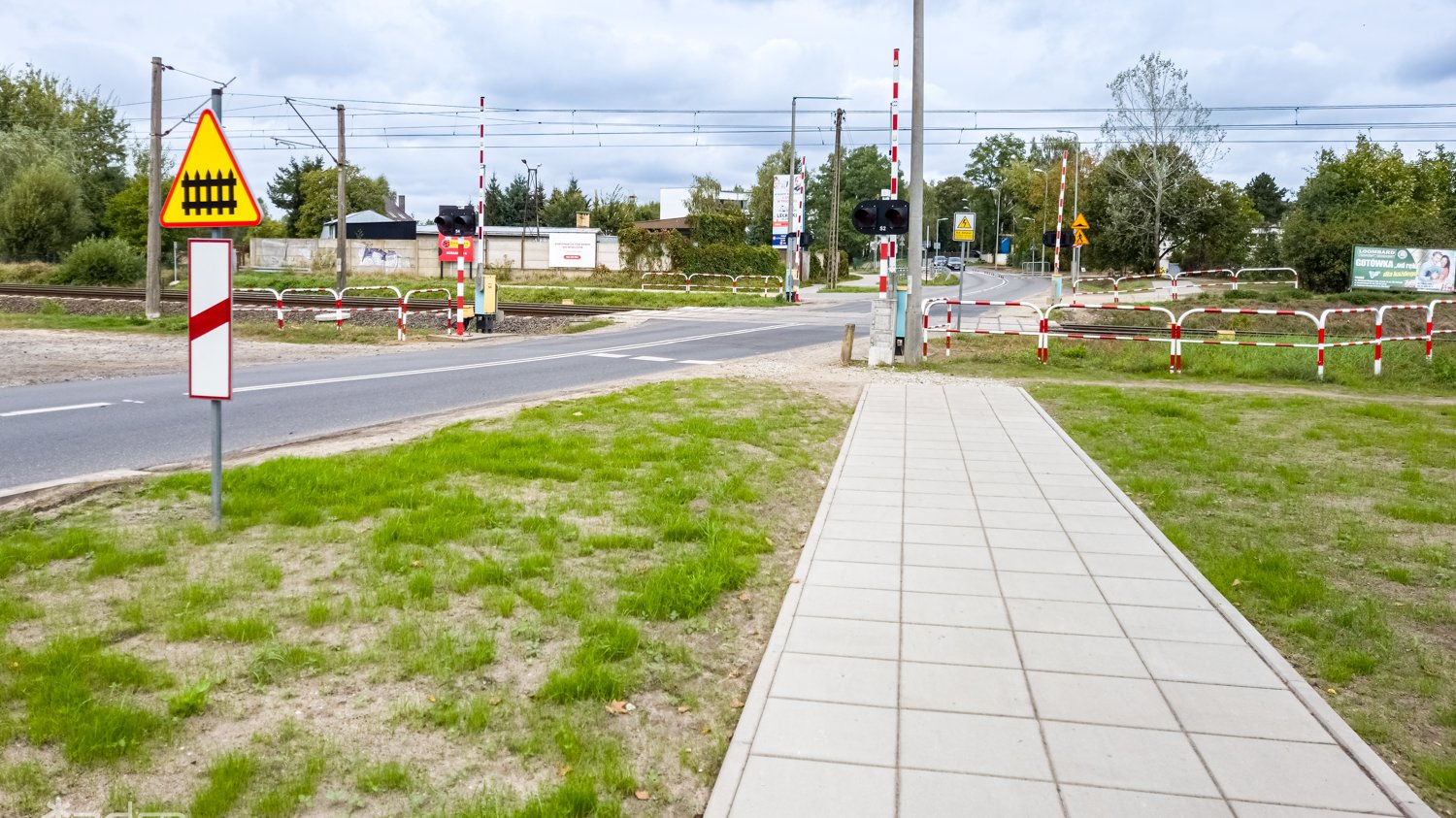 PKP PLK kontynuuje przebudowy przejazdów kolejowo-drogowych. 19 maja rozpoczną się pracy w dwóch miejscach - w ciągu ulic Morasko i Jasna Rola fot. ZDM Przejazd przy ul. Morasko